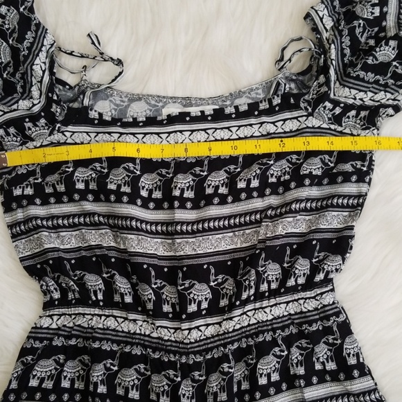H & M Coachella elephant print dress. Size 6 - Picture 7 of 8